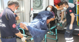 Eşini satırla hastanelik etti