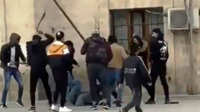 Şanlıurfa’da meydanda linç girişimi