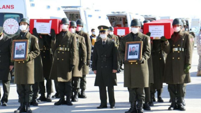 Şehitler için ilk tören yapıldı