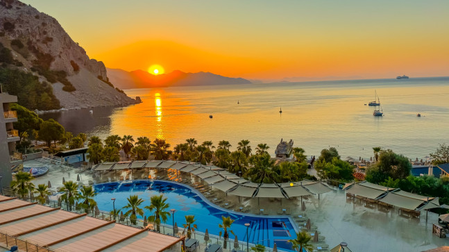 Turunç Resort Otel: Ege’nin Kalbinde Aileler İçin Eğlence, Konfor ve Unutulmaz Anılar Bir Arada!